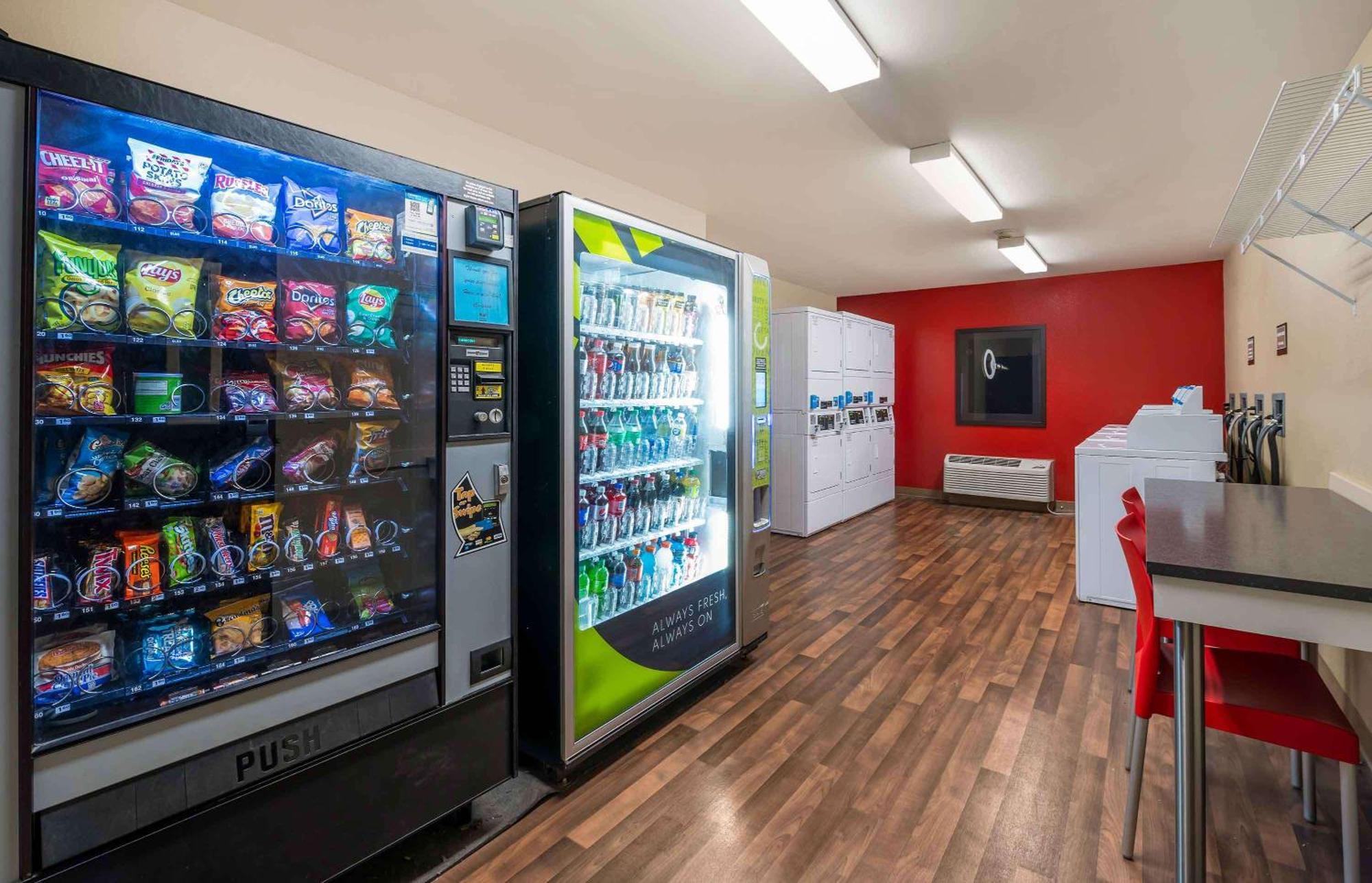 Extended Stay America Suites - Champaign - Urbana Εξωτερικό φωτογραφία