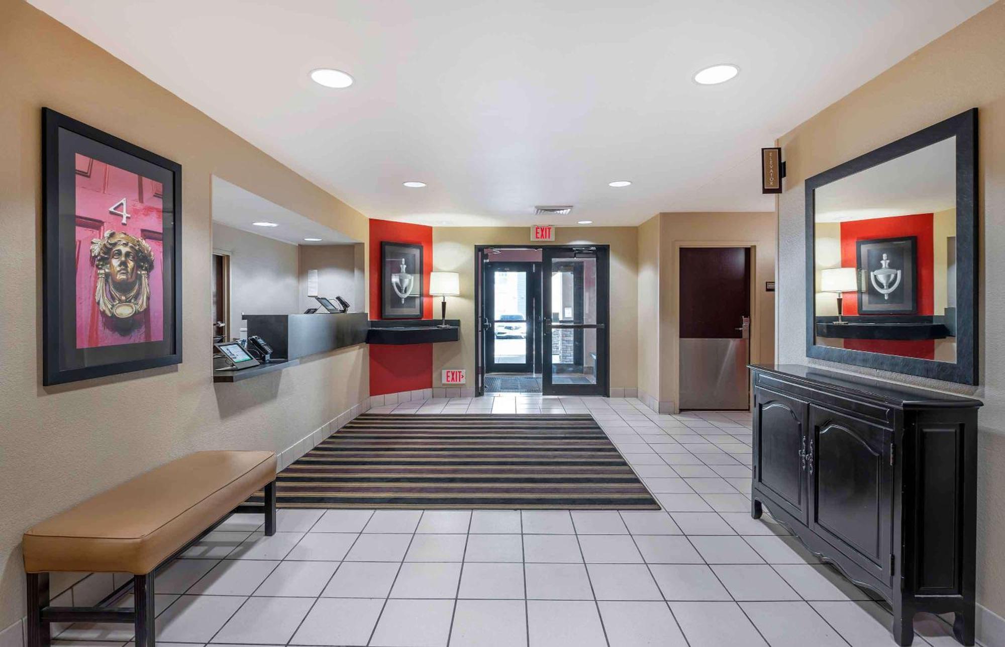 Extended Stay America Suites - Champaign - Urbana Εξωτερικό φωτογραφία