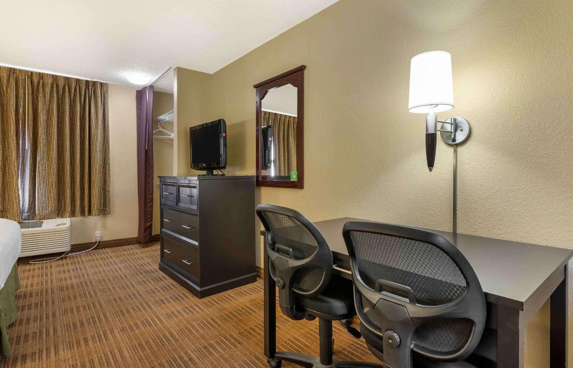 Extended Stay America Suites - Champaign - Urbana Εξωτερικό φωτογραφία